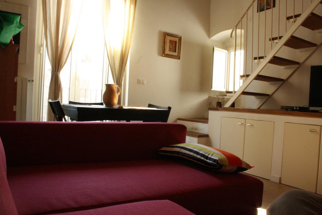 Piazzetta Santa Barbara Appartement Bari Kamer foto